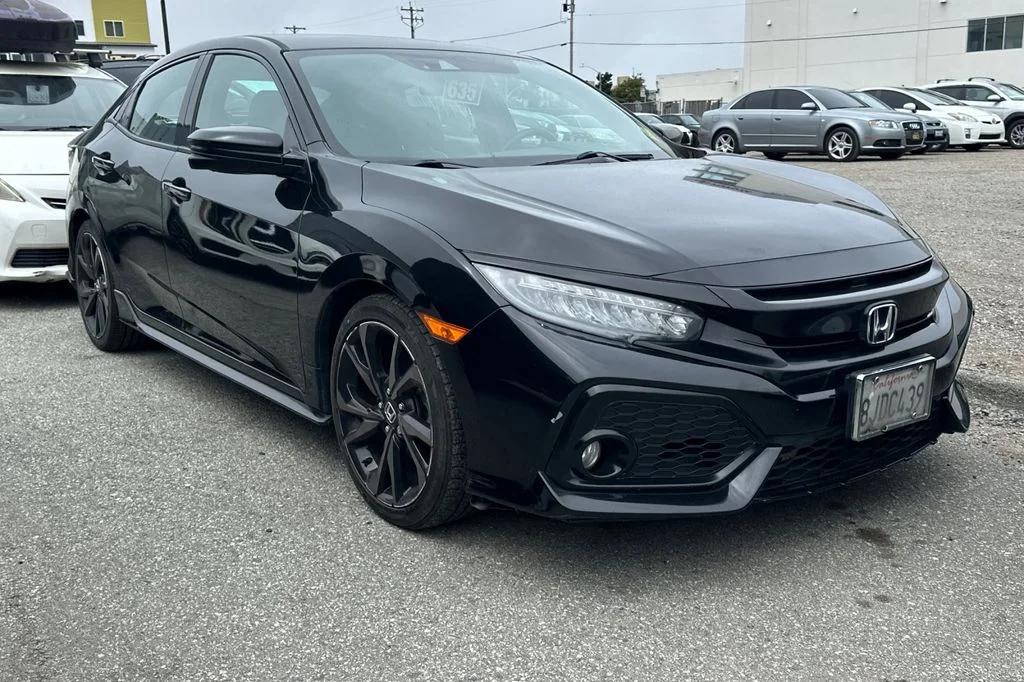 honda civic hatchback 2019 SHHFK7H95KU402504 image honda civic hatchback 2019 SHHFK7H95KU402504 image
